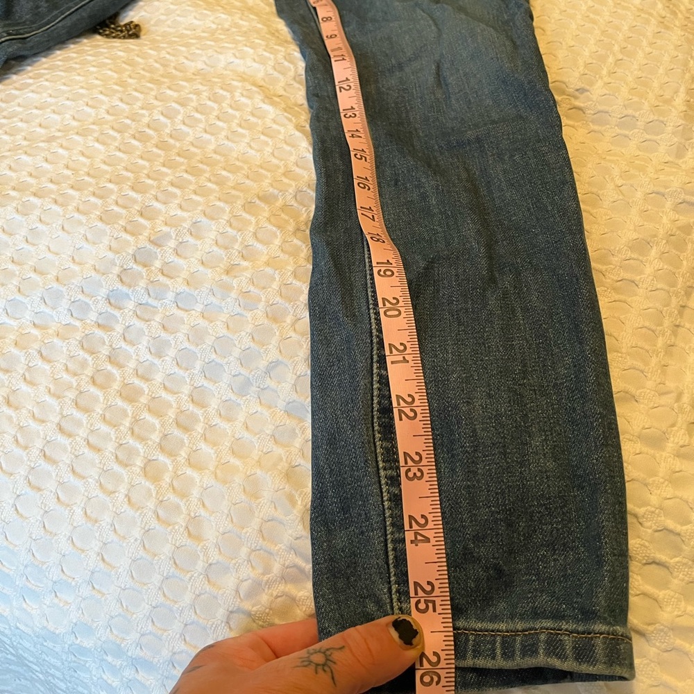 Everlane Mid Rise Skinny Jean - Picture 7 of 7